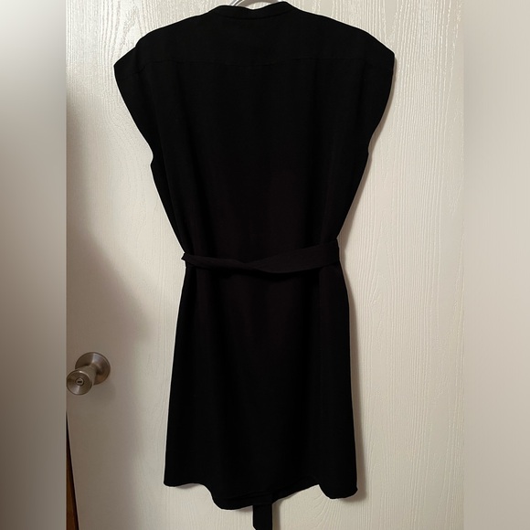 Babaton by Aritzia black belted shirtdress size small - Picture 8 of 9